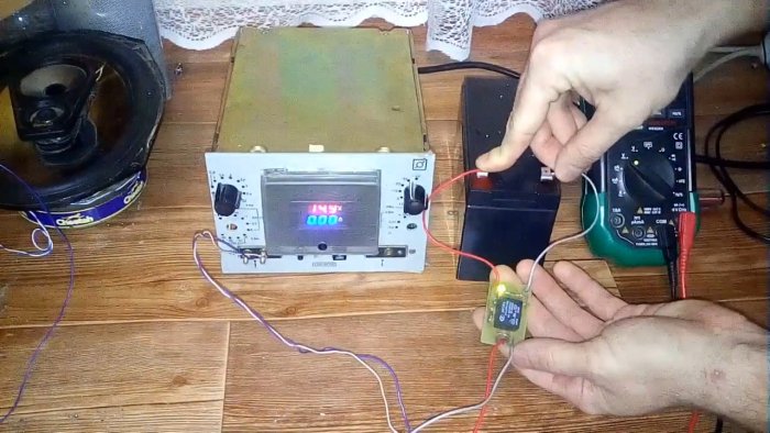 Схема защиты от КЗ и переполюсовки на реле