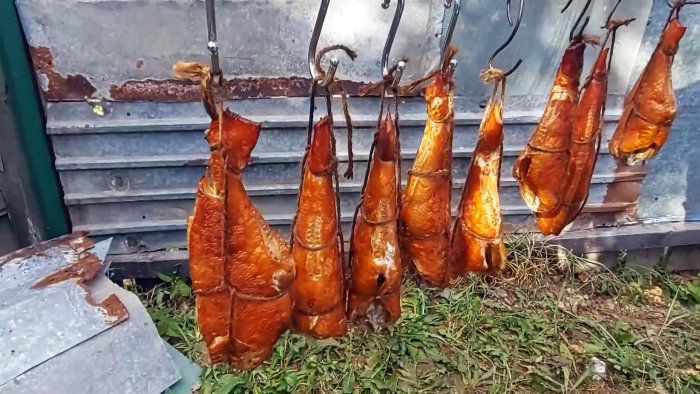 Как сделать крутую коптильню из старого бака