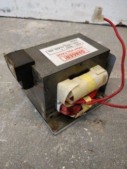 Мощный блок питания из трансформатора микроволновки Мощный блок питания из трансформатора микроволновки
